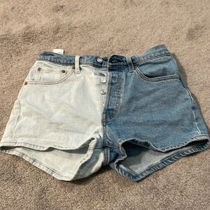 Levi’s two tone shorts